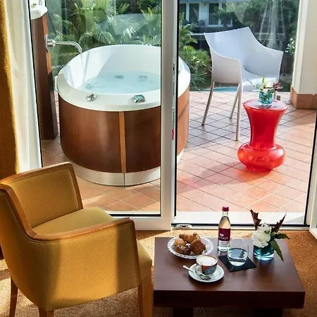 Color Style, Design & Gourmet Otel 4*