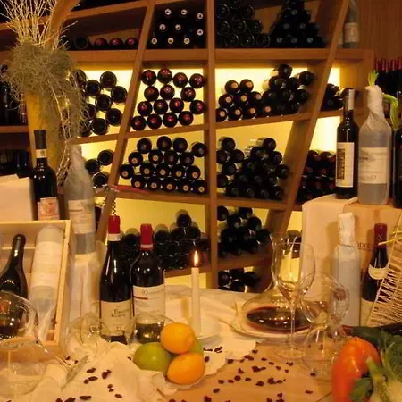 Color Style, Design & Gourmet Otel Bardolino