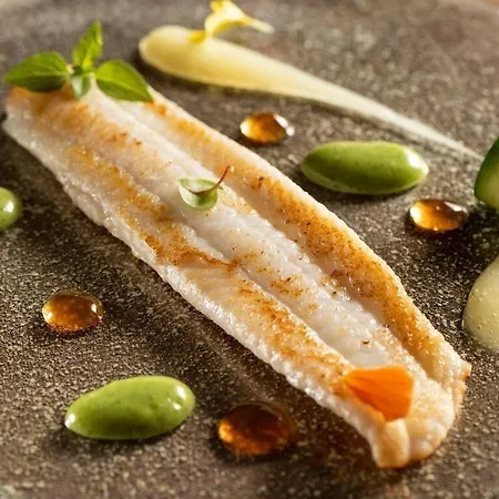 Color Style, Design & Gourmet ホテル 4*