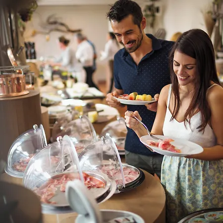 Color Style, Design & Gourmet 4* ברדולינו