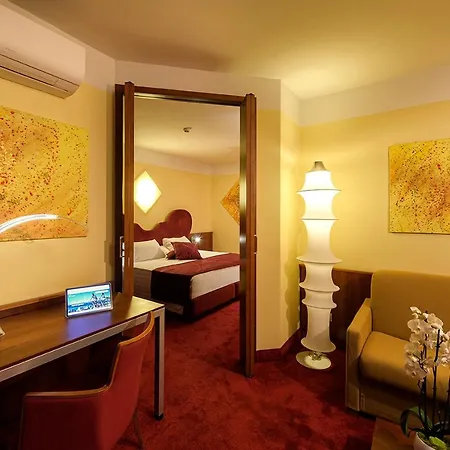 Отель Color Style, Design & Gourmet