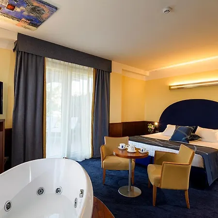 Color Style, Design & Gourmet