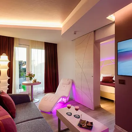 Color Style, Design & Gourmet Отель