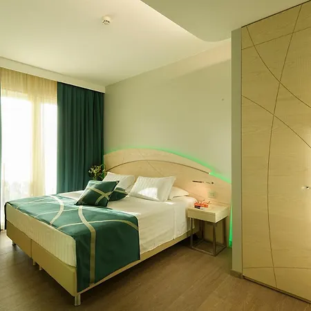 Отель Color Style, Design & Gourmet Бардолино