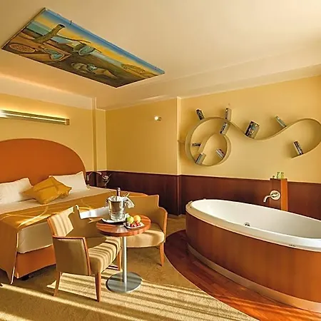 Color Style, Design & Gourmet 4* باردولينو