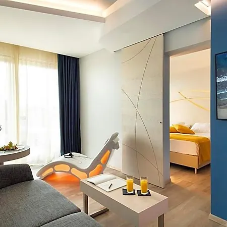 Color Style, Design & Gourmet 4* باردولينو
